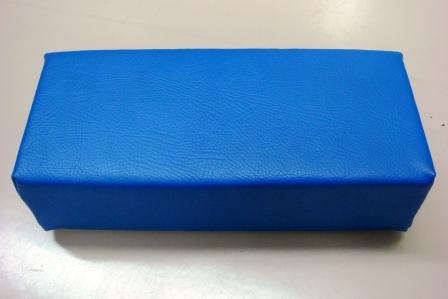 【器具・備品】枕（腰まくら）