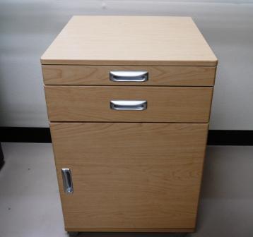 【器具・備品】床頭台