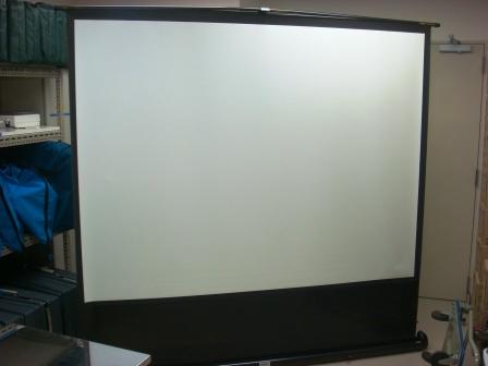 【器具・備品】移動式大型スクリーン