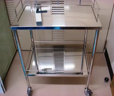 【器具・備品】ワゴン２段（ストッパー付）　クリーンEMワゴン