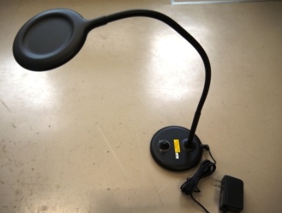 【器具・備品】LEDデスクライト