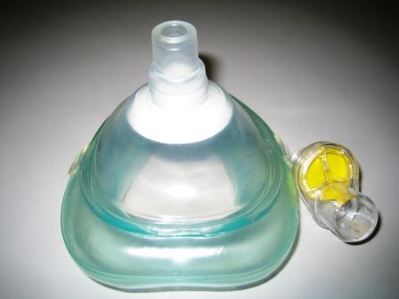【救急】人工呼吸器用マスク　レールダルポケットマスク