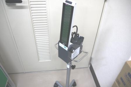 【基本的身体診察】血圧計：スタンド式電子血圧計