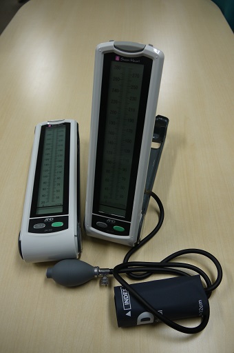【基本的身体診察】血圧計：水銀レス血圧計スワンハート（標準型）